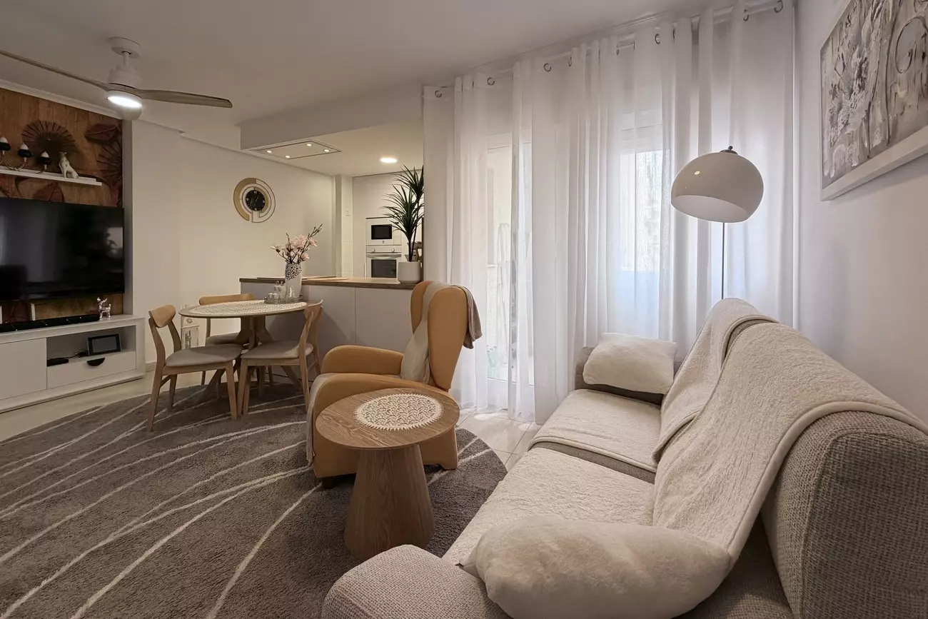 3-bedroom Apartment In Torrevieja, Spain (84 M²)
