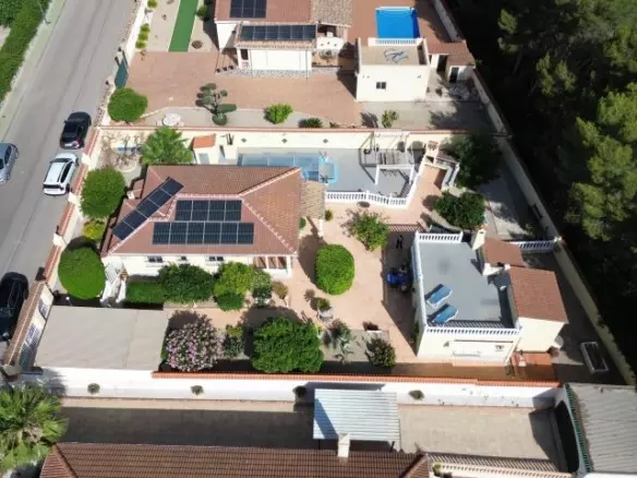 4-bedroom Villa In Orihuela, Spain (161 M²)