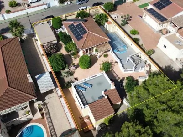 4-bedroom Villa In Orihuela, Spain (161 M²)