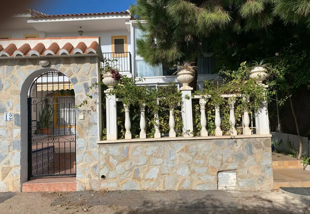 4-bedroom Duplex In Orihuela Costa, Spain (110 M²)