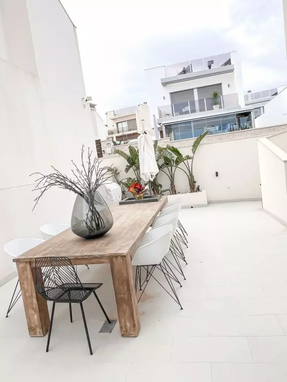 4-bedroom Villa In San Miguel De Salinas, Spain (263 M²)