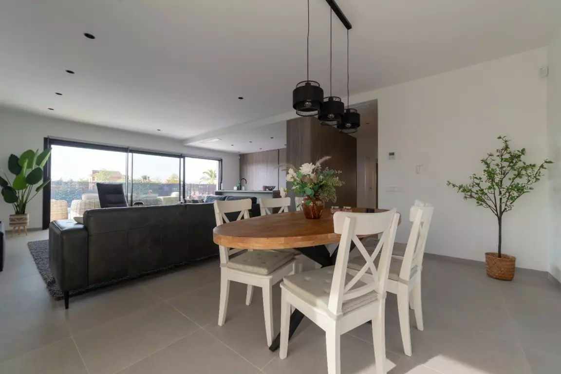 4-bedroom Villa In Los Montesinos, Spain (454 M²)