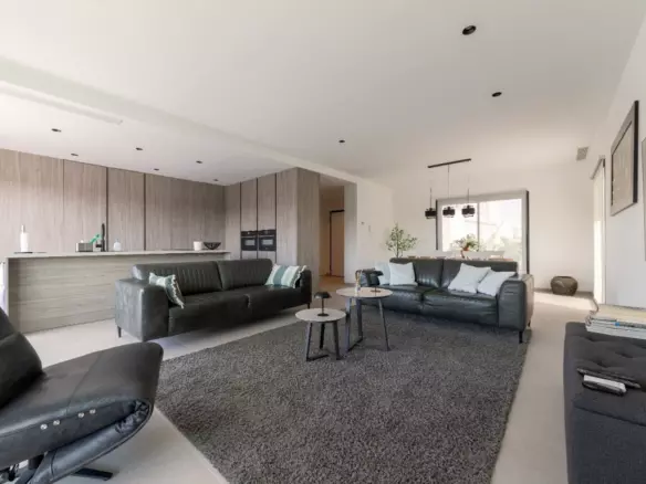 4-bedroom Villa In Los Montesinos, Spain (454 M²)