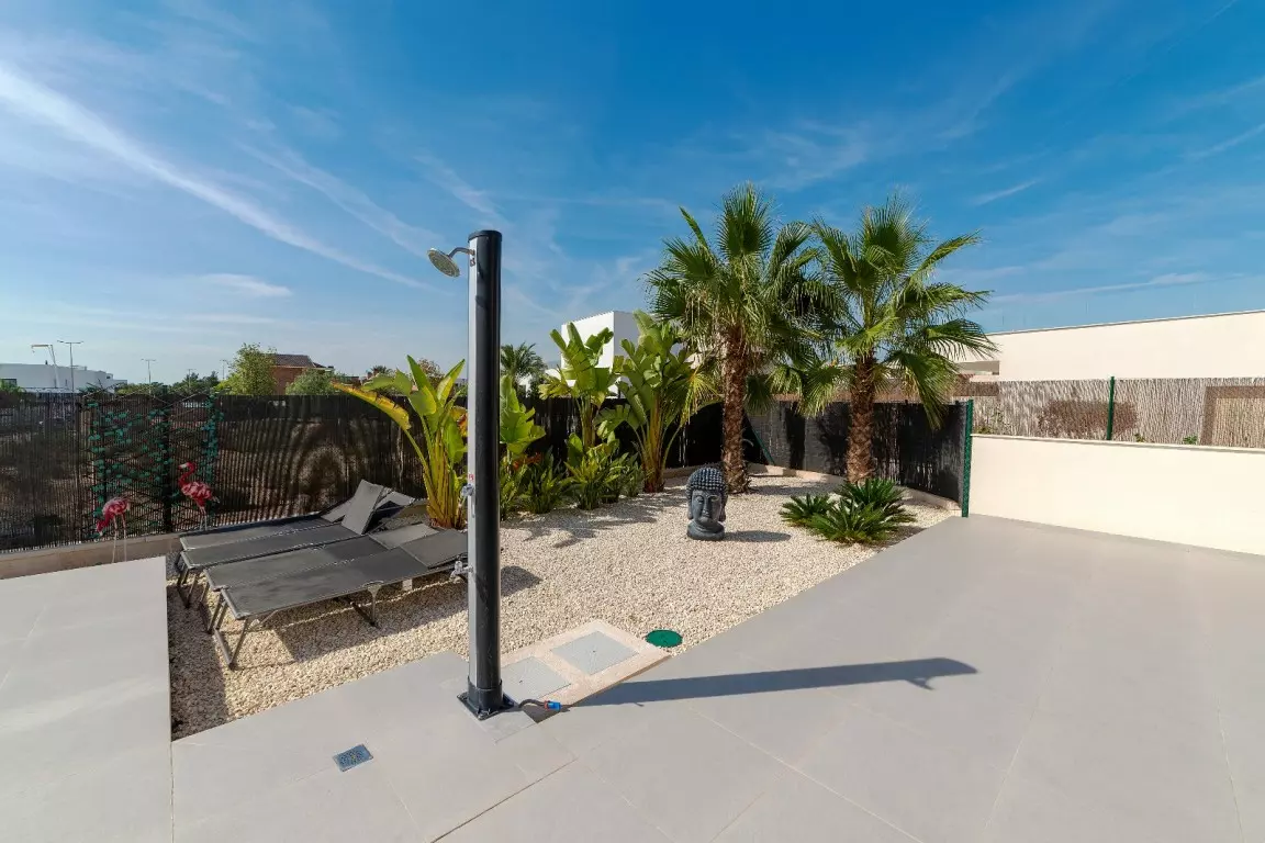 4-bedroom Villa In Los Montesinos, Spain (454 M²)