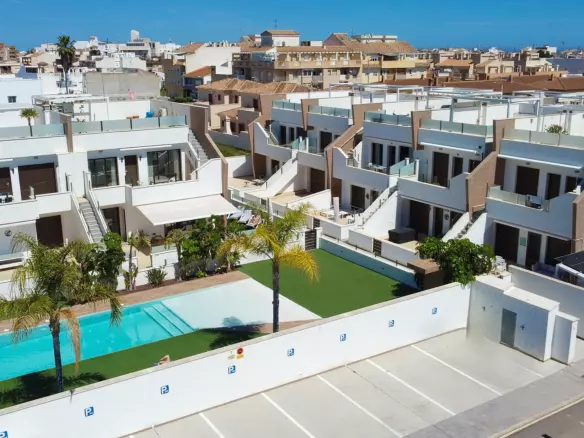2-bedroom Penthouse In Pilar De La Horadada, Spain (75 M²)
