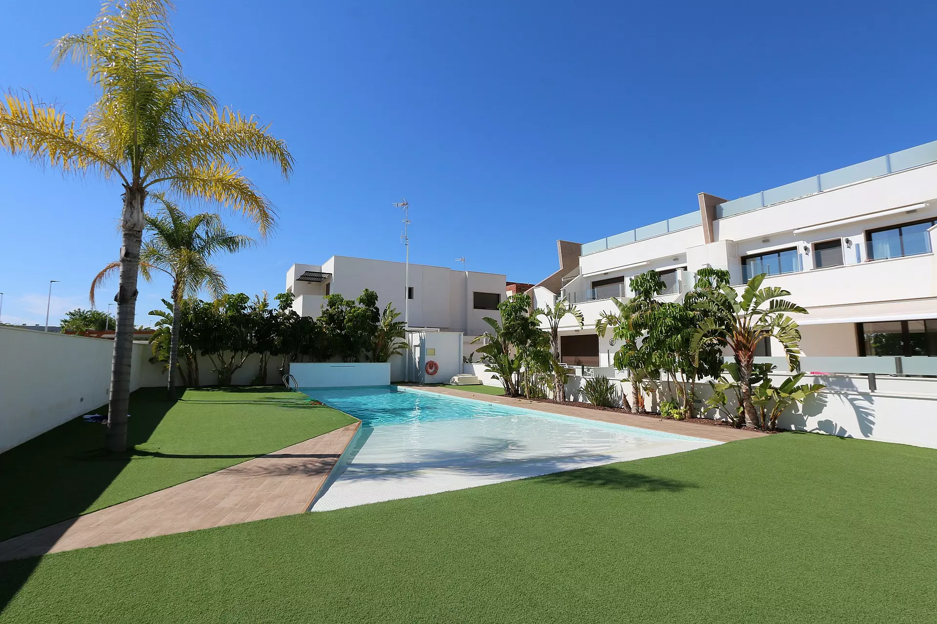 2-bedroom Penthouse In Pilar De La Horadada, Spain (75 M²)