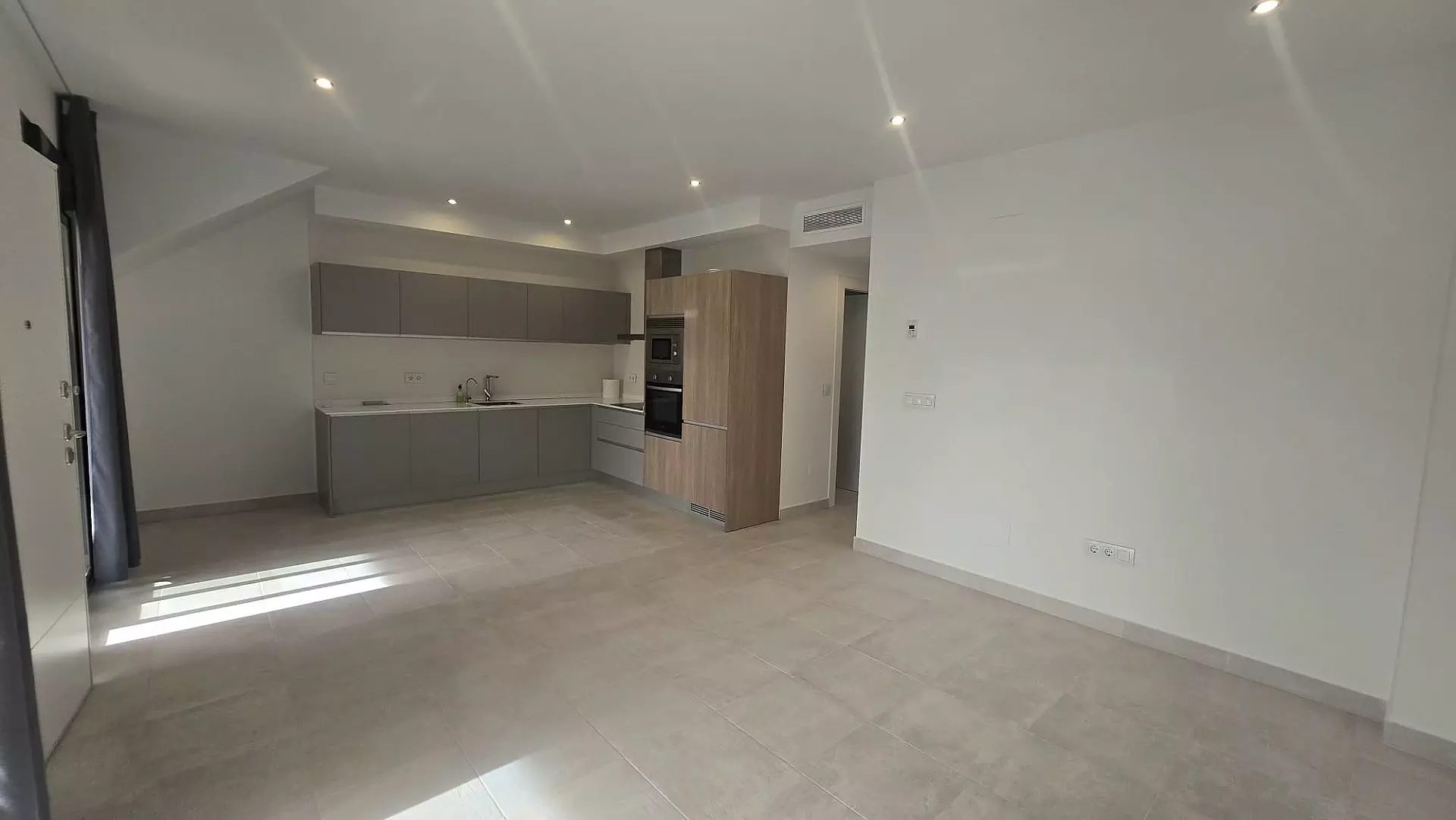 2-bedroom Penthouse In Pilar De La Horadada, Spain (75 M²)