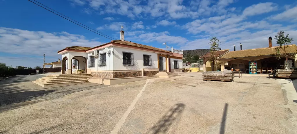3-bedroom Villa In Orihuela, Spain (330 M²)