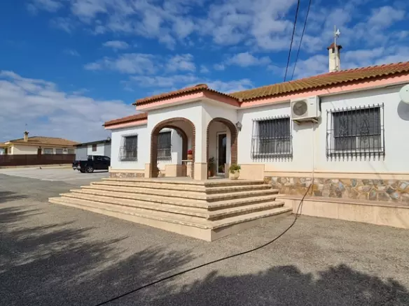 3-bedroom Villa In Orihuela, Spain (330 M²)