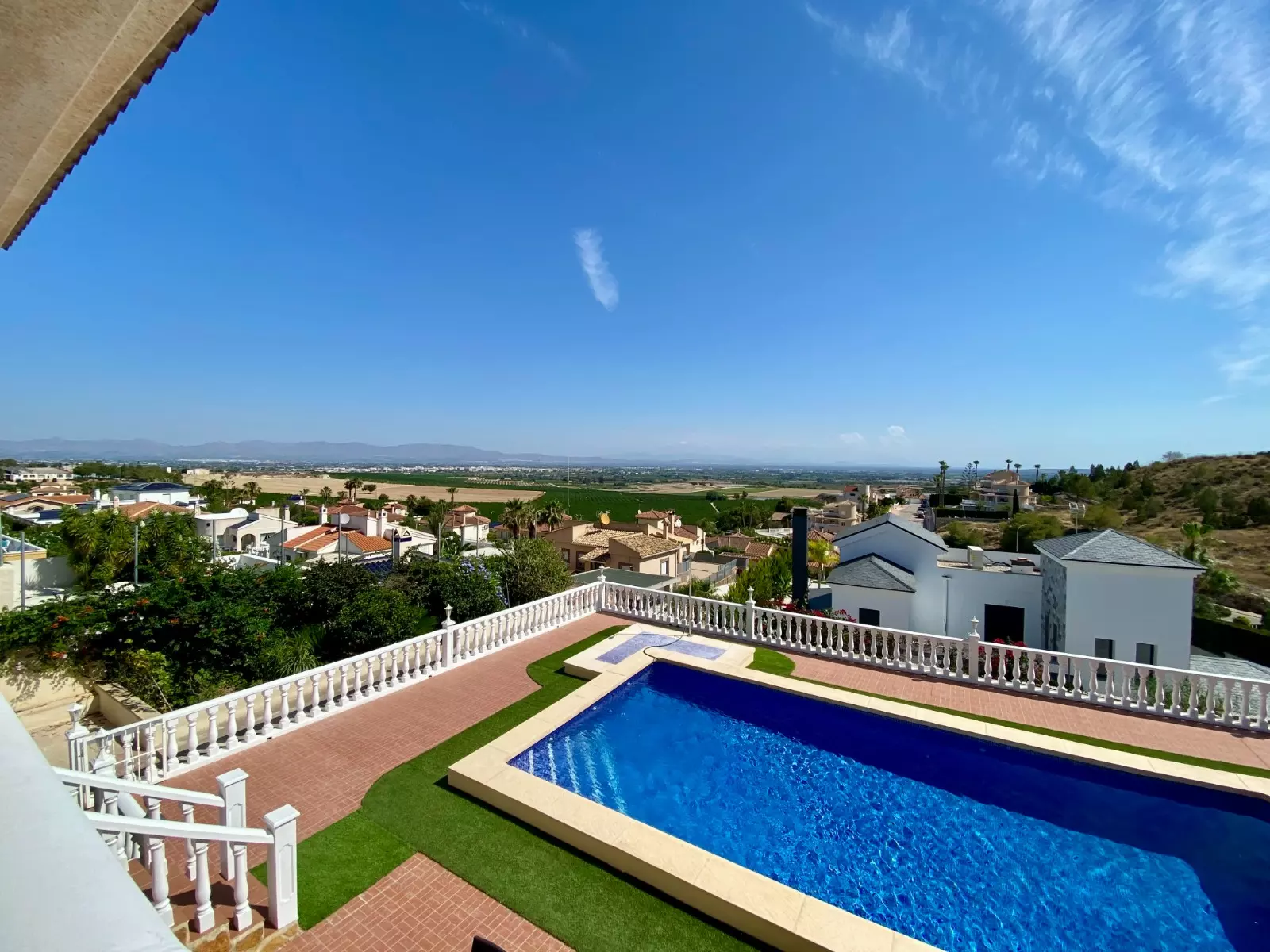 3-bedroom Villa In Algorfa, Spain (274 M²)