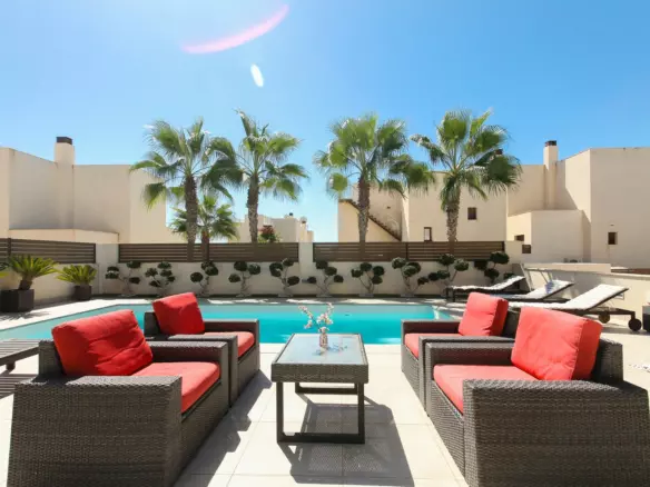 4-bedroom Villa In Torrevieja, Spain (324 M²)