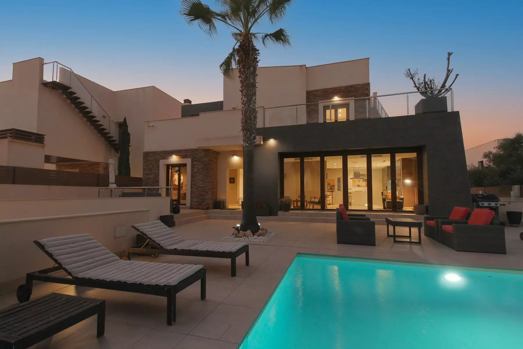 4-bedroom Villa In Torrevieja, Spain (324 M²)