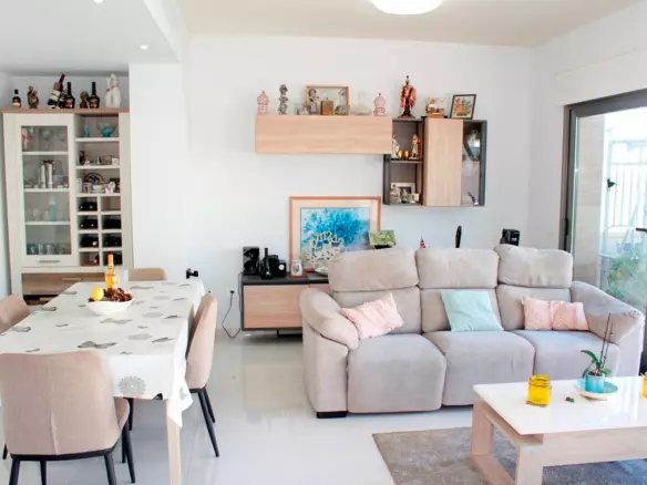 3-bedroom Villa In San Miguel De Salinas, Spain (118 M²)