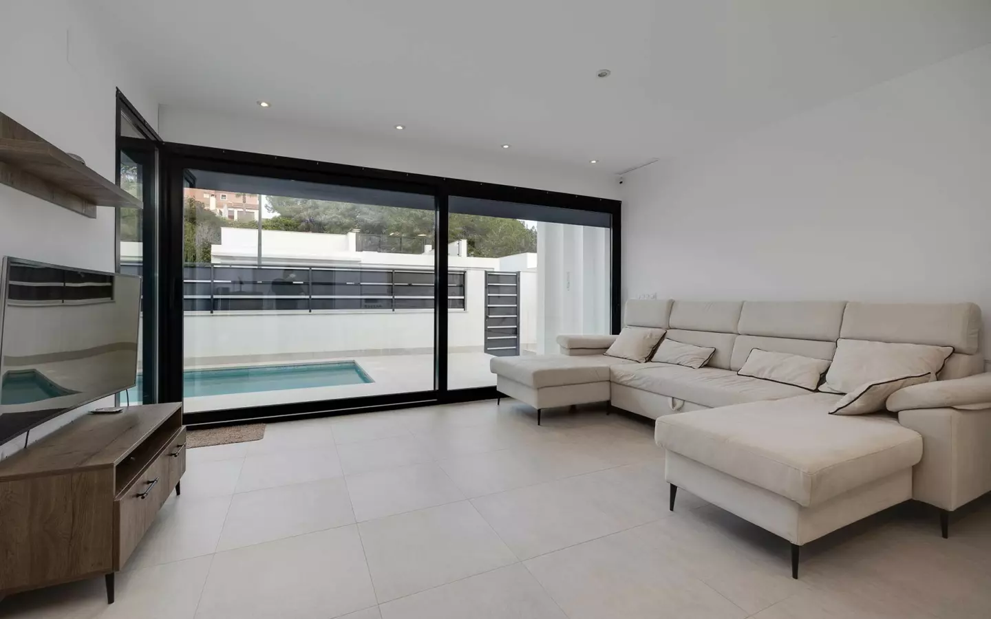 3-bedroom Villa In Orihuela, Spain (111 M²)