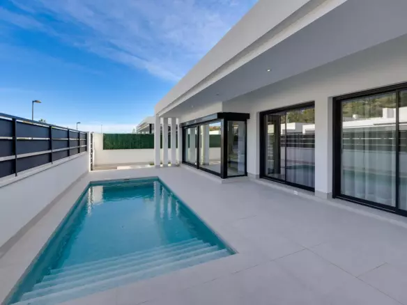 3-bedroom Villa In Orihuela, Spain (111 M²)