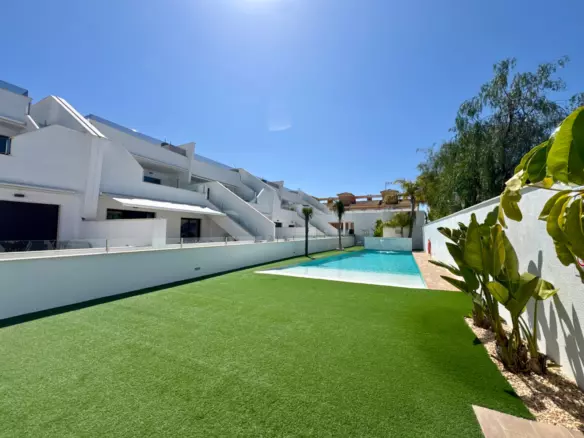 2-bedroom Apartment In Pilar De La Horadada, Spain (77 M²)