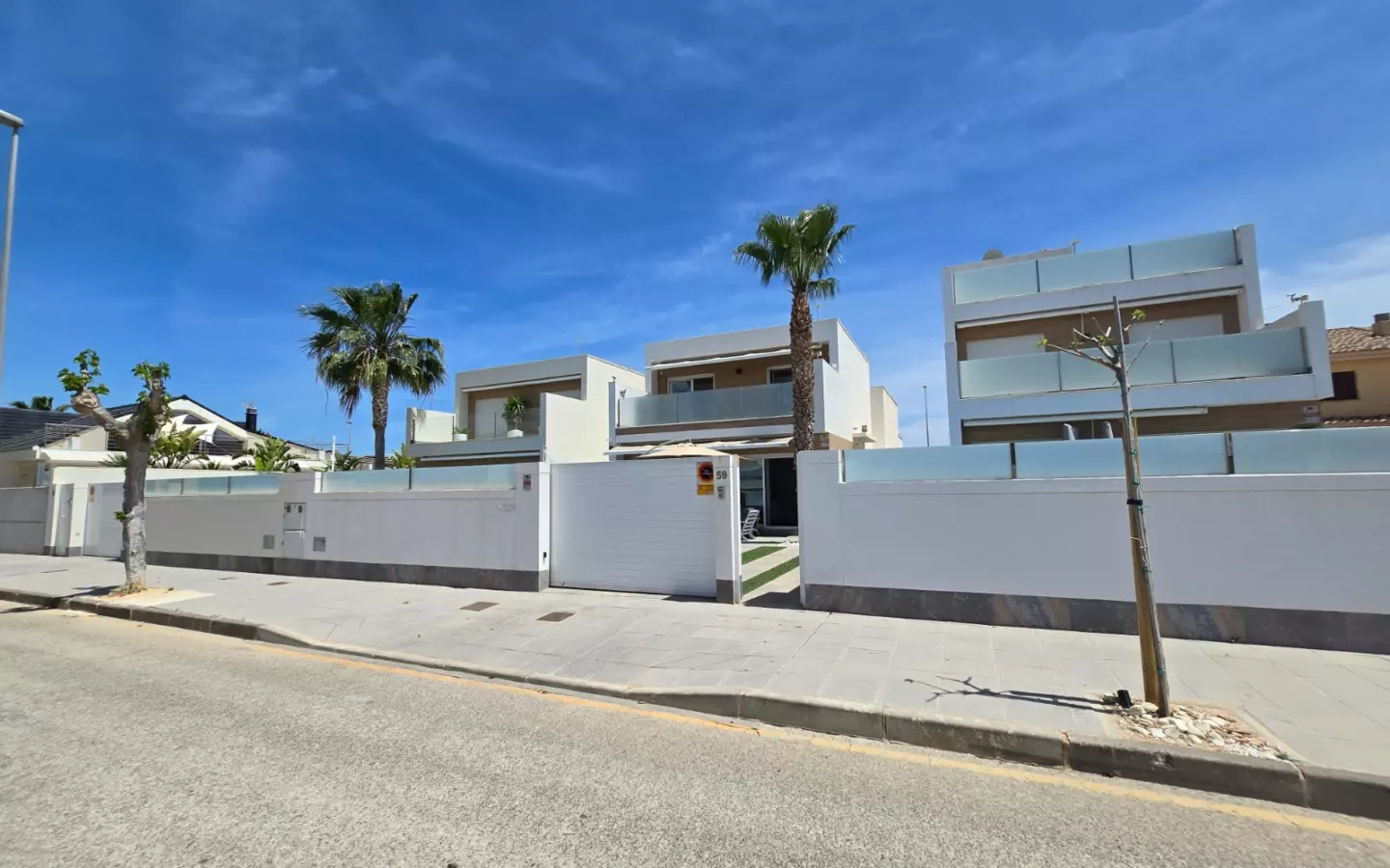 3-bedroom Villa In Pilar De La Horadada, Spain (111 M²)