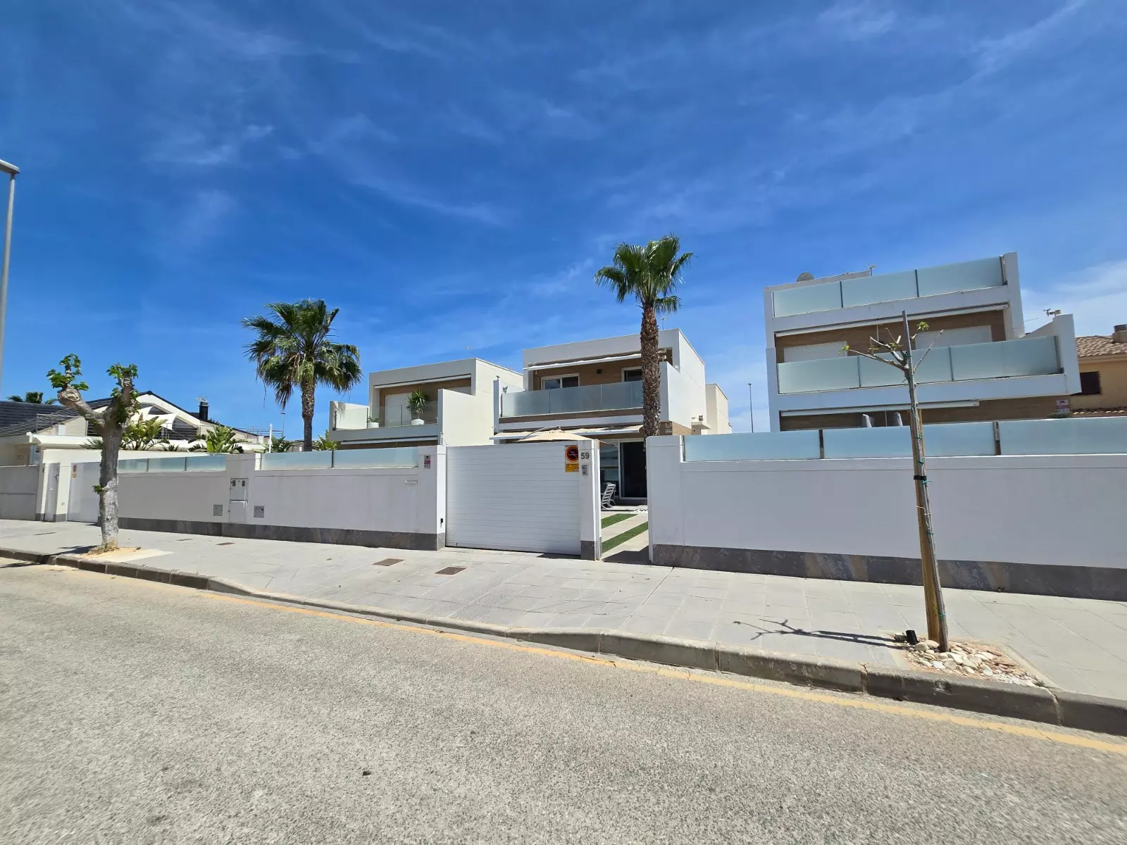 3-bedroom Villa In Pilar De La Horadada, Spain (111 M²)