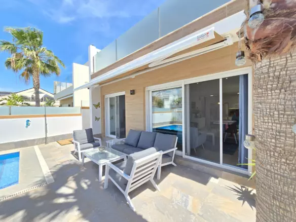 3-bedroom Villa In Pilar De La Horadada, Spain (111 M²)