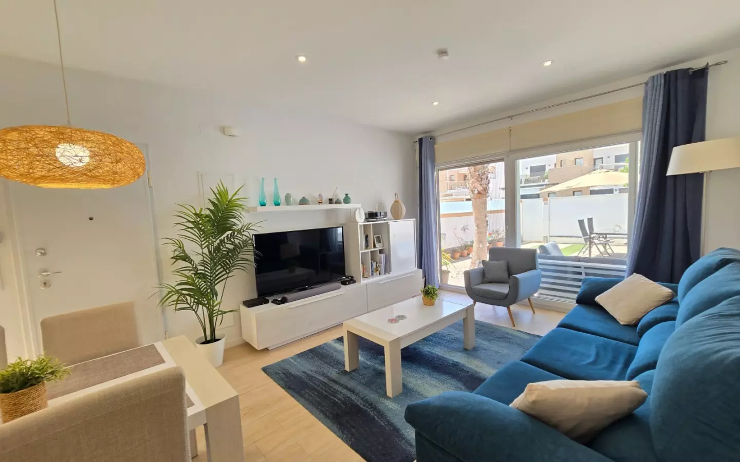 3-bedroom Villa In Pilar De La Horadada, Spain (111 M²)
