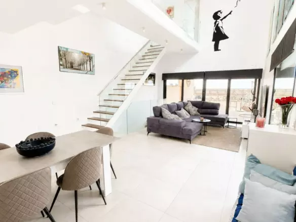 4-bedroom Villa In Benijofar, Spain (319 M²)