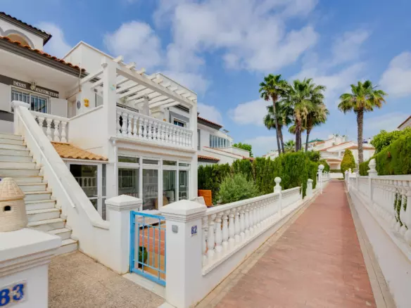 2-bedroom Apartment In Orihuela Costa, Spain (89 M²)