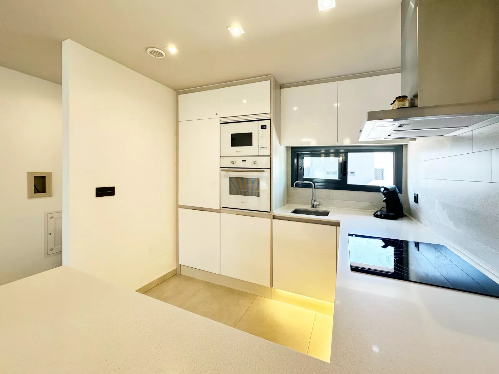 2-bedroom Apartment In Guardamar Del Segura, Spain (75 M²)