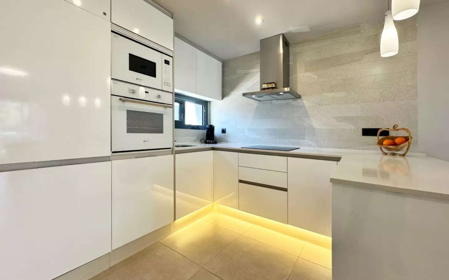 2-bedroom Apartment In Guardamar Del Segura, Spain (75 M²)