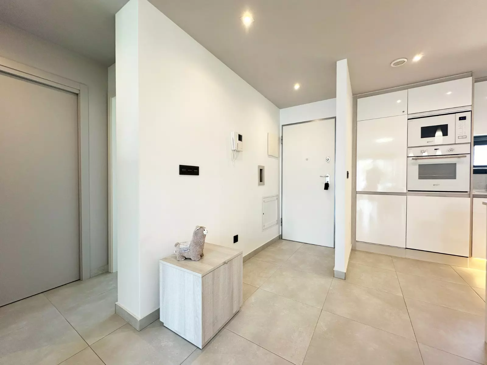 2-bedroom Apartment In Guardamar Del Segura, Spain (75 M²)