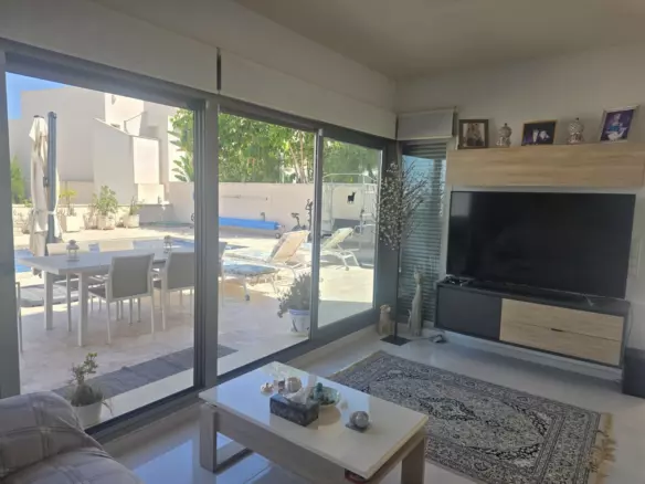 3-bedroom Villa In San Miguel De Salinas, Spain (118 M²)