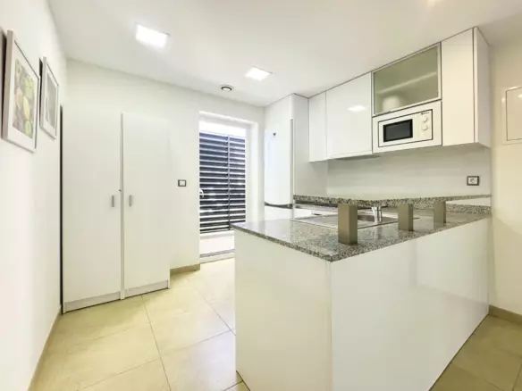 2-bedroom Apartment In Santa Pola, Spain (91 M²)