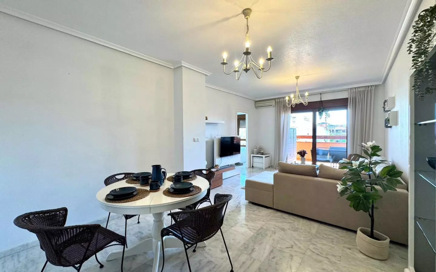 2-bedroom Apartment In Orihuela Costa, Spain (75 M²)