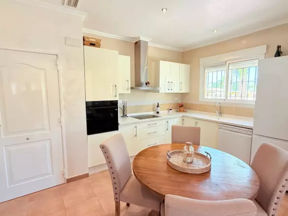 3-bedroom Villa In Catral, Spain (139 M²)