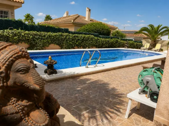 4-bedroom Villa In Rojales, Spain (175 M²)