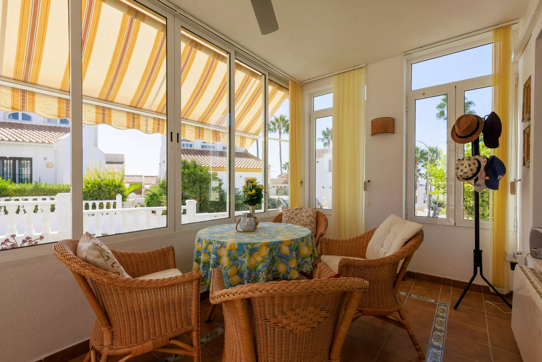 o_1k1tjvts21aul1gt415dunsn1a7d32-623b47 3-bedroom Villa In Villamartin, Spain (122 M²)