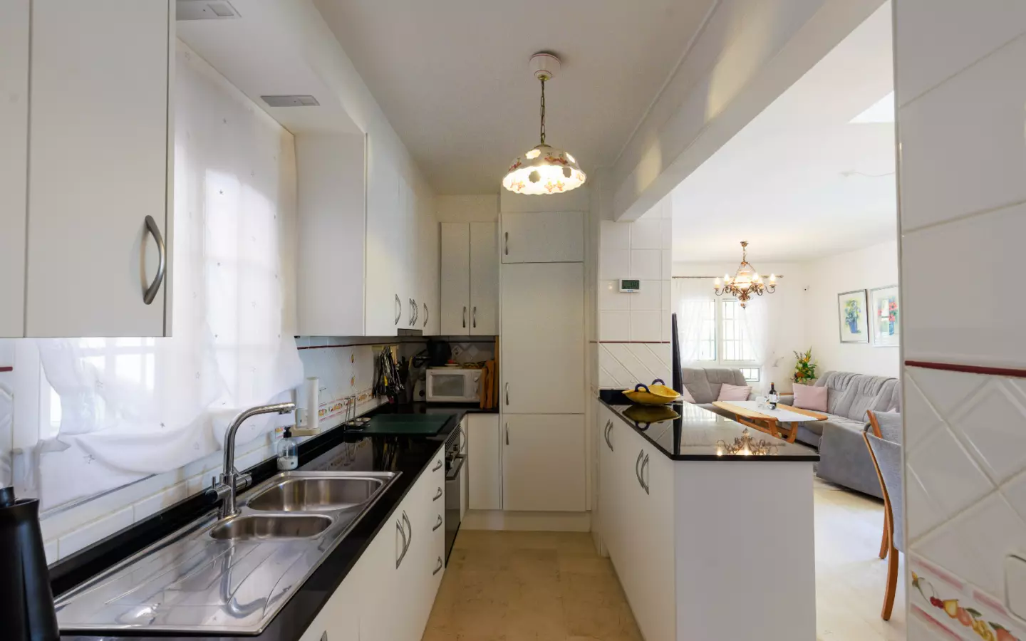 3-bedroom Villa In Villamartin, Spain (122 M²)