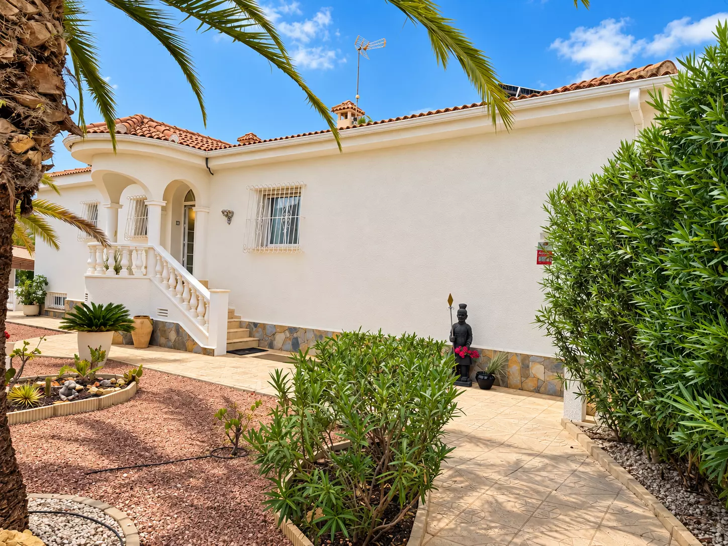 5-bedroom Villa In Ciudad Quesada, Spain (344 M²)