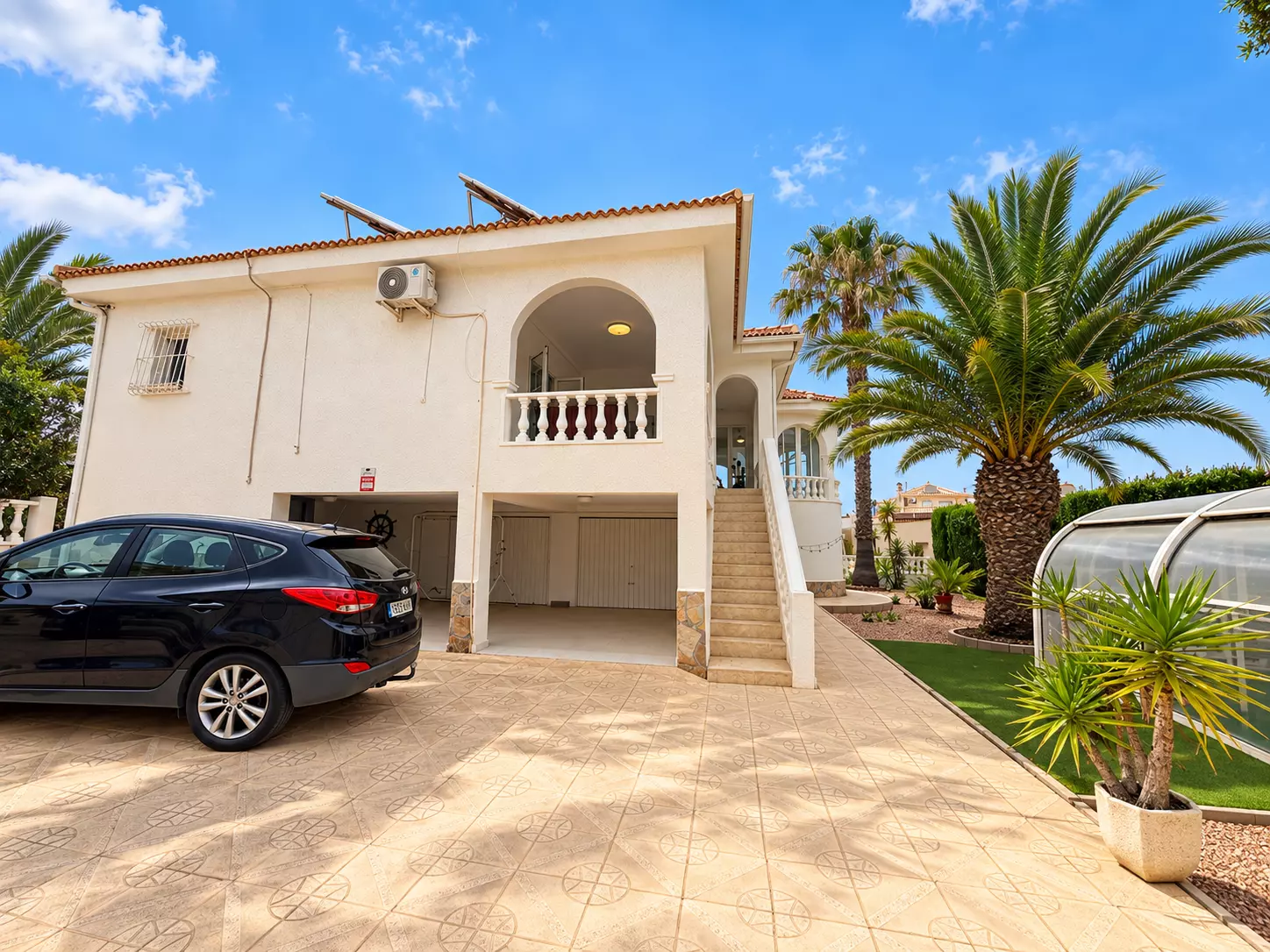 5-bedroom Villa In Ciudad Quesada, Spain (344 M²)