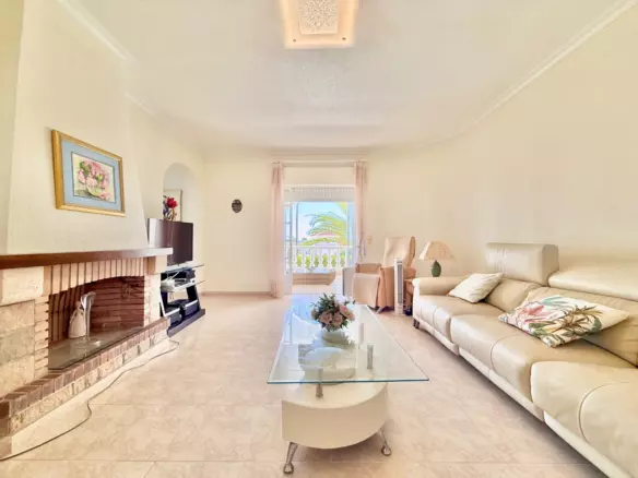 4-bedroom Villa In Rojales, Spain (230 M²)
