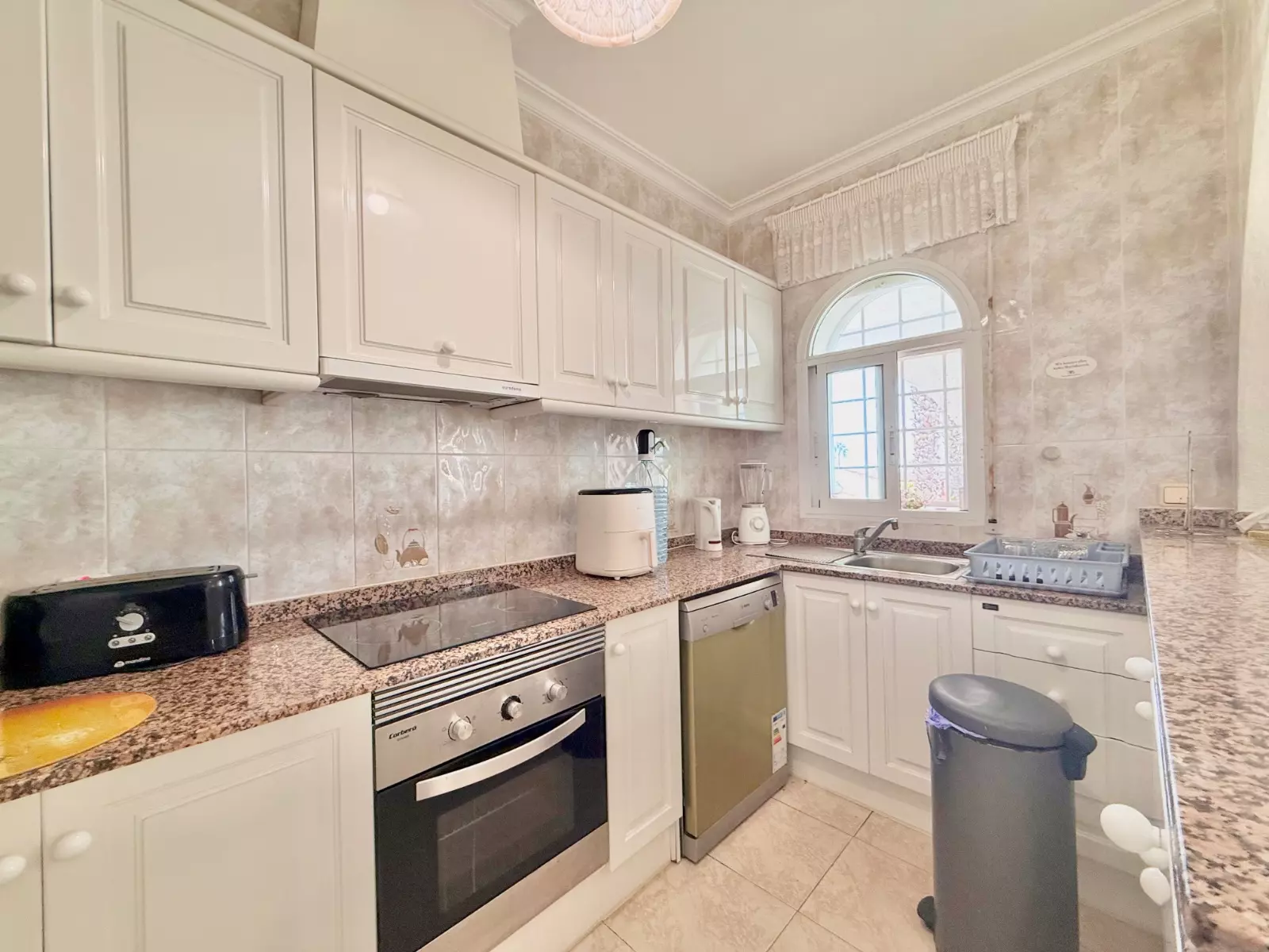 4-bedroom Villa In Rojales, Spain (230 M²)