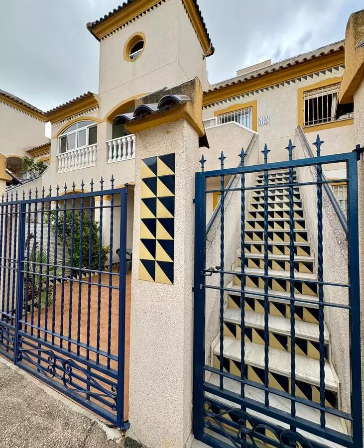 2-bedroom Property In Guardamar Del Segura, Spain (61 M²)