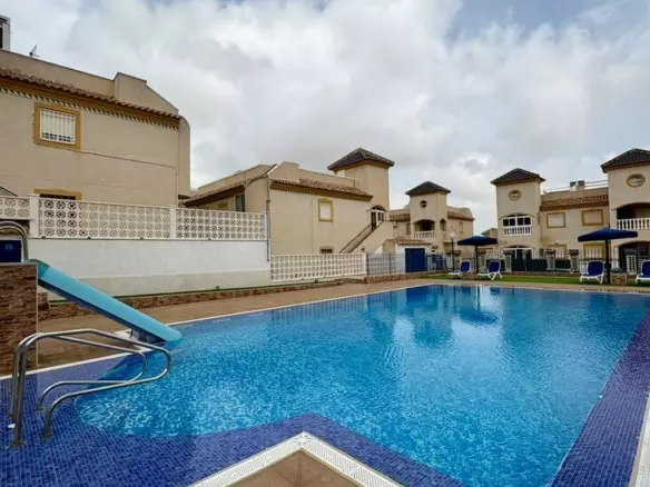 2-bedroom Property In Guardamar Del Segura, Spain (61 M²)
