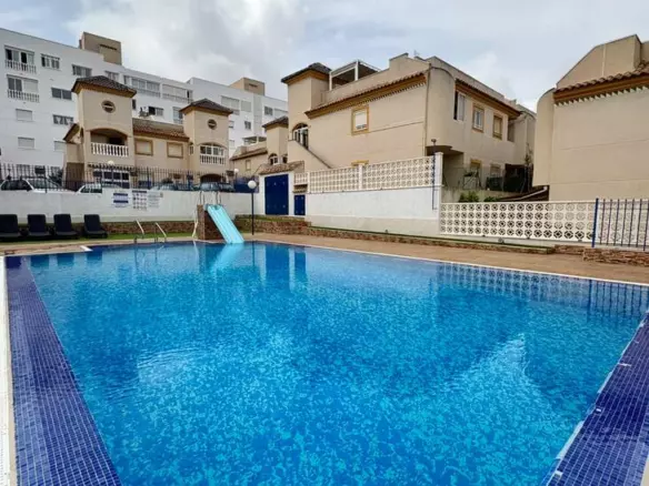 2-bedroom Property In Guardamar Del Segura, Spain (61 M²)