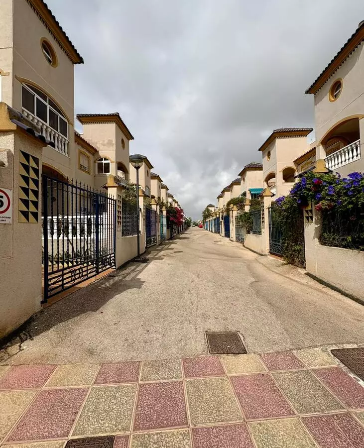2-bedroom Property In Guardamar Del Segura, Spain (61 M²)