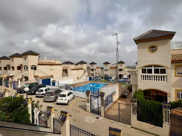 2-bedroom Property In Guardamar Del Segura, Spain (61 M²)