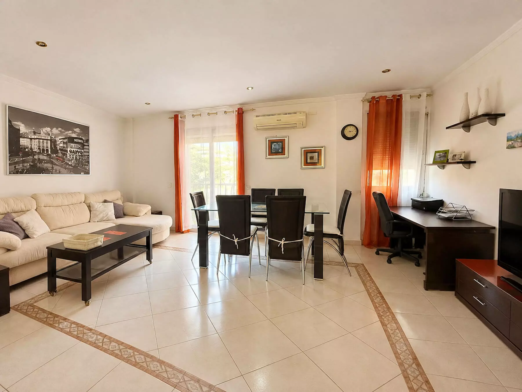 3-bedroom Flat In Valencia (90 M²)