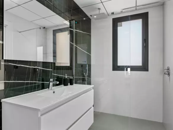 4-bedroom Semi In Rojales, Spain (192 M²)