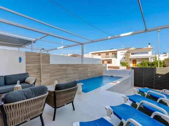 4-bedroom Semi In Rojales, Spain (192 M²)