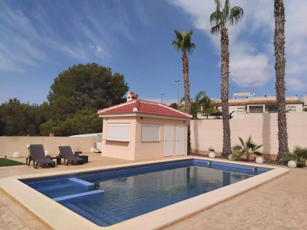 5-bedroom Villa In Algorfa, Spain (300 M²)