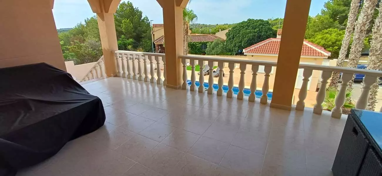 5-bedroom Villa In Algorfa, Spain (300 M²)